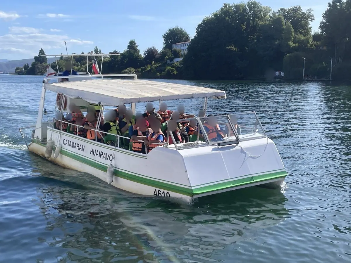 Catamarán para eventos en Valdivia