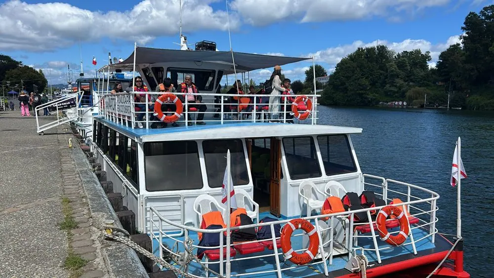 Navegación por Isla Teja en Valdivia